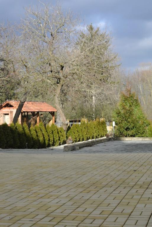 Penzion U Reky Vojkovice  Exterior photo